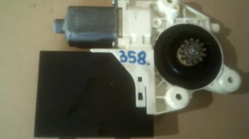 Motoras macara Fata Dreapta pentru Ford Focus 2, cod 981406-110 , 5WK11572K [1]