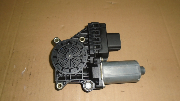 Motoras macara fata dreapta pentru FORD MONDEO 3, cod 0130821771 [2]