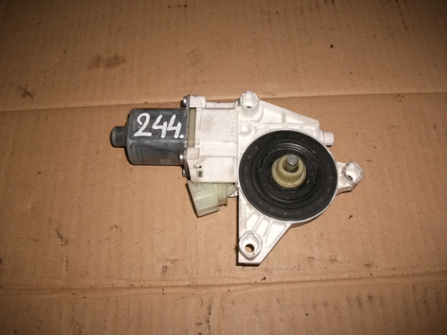 Motoras macara fata dreapta pentru mercedes c-class w204, cod A2048200242 [1]