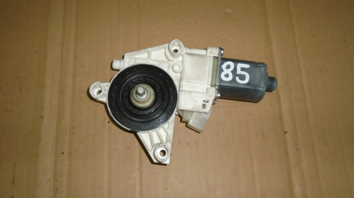 Motoras macara fata dreapta pentru Mercedes m-class W163, cod A1669060301 [1]