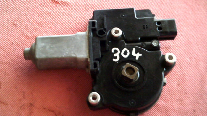 Motoras macara fata dreapta pentru MITSUbishi PAJERO V60, cod MN117080 [1]