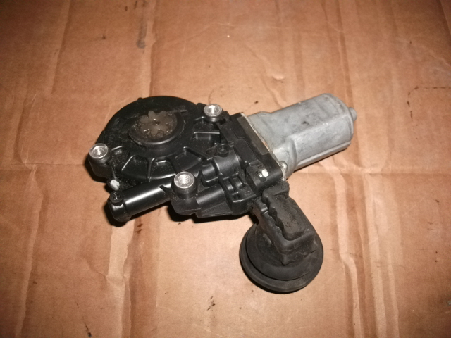 Motoras macara fata dreapta pentru suzuki swift rs, cod 83430-63J00 [2]