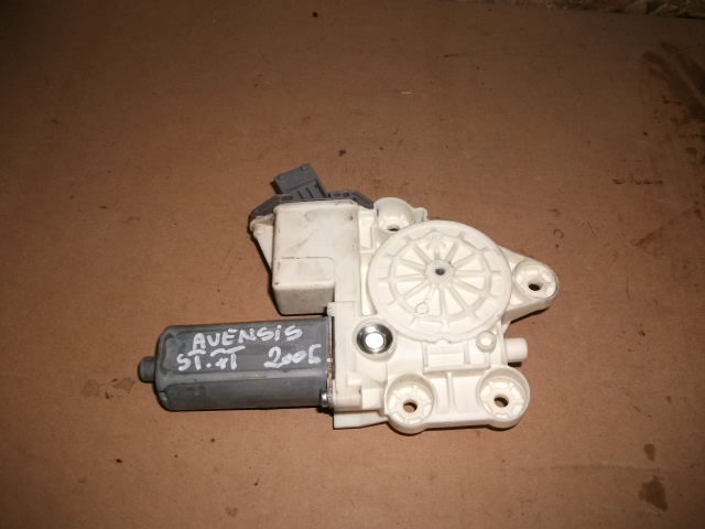 Motoras macara fata stanga pentru Toyota AVENSIS T250, cod 69820-05050 [2]