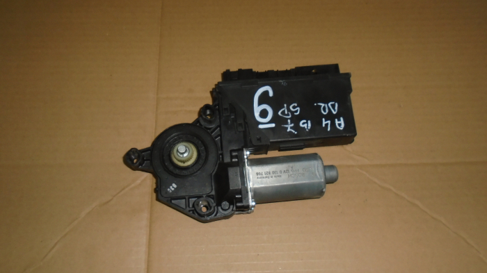 Motoras macara spate dreapta pentru audi A4 B7, cod 8E0959802A [1]