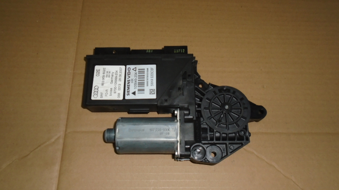 Motoras macara spate dreapta pentru audi A4 B7, cod 8E0959802E [2]