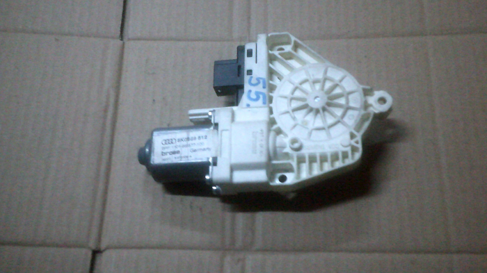 Motoras macara spate dreapta pentru audi A4 B8, cod 8K0959812A [2]