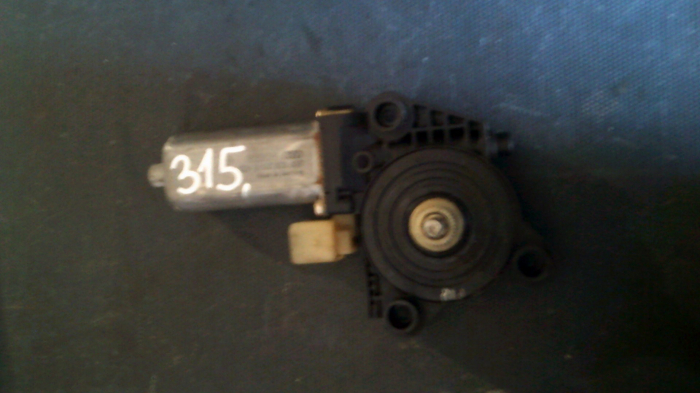 Motoras macara spate dreapta pentru mercedes c-class w203, cod 0130822007 [1]