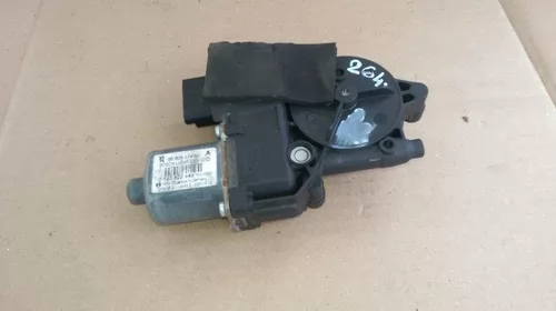 Motoras macara spate dreapta pentru Peugeot 308 I, SW, cod 9680617480 , 0130822448 [2]