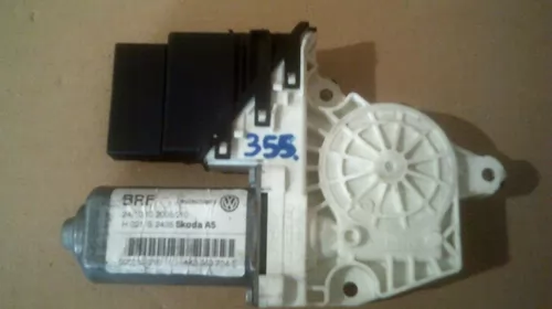 Motoras macara Spate Dreapta pentru Skoda Octavia 2, cod 1K0959704E [1]