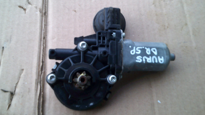Motoras macara spate dreapta pentru Toyota AURIS E150, cod 262100-2340 [2]