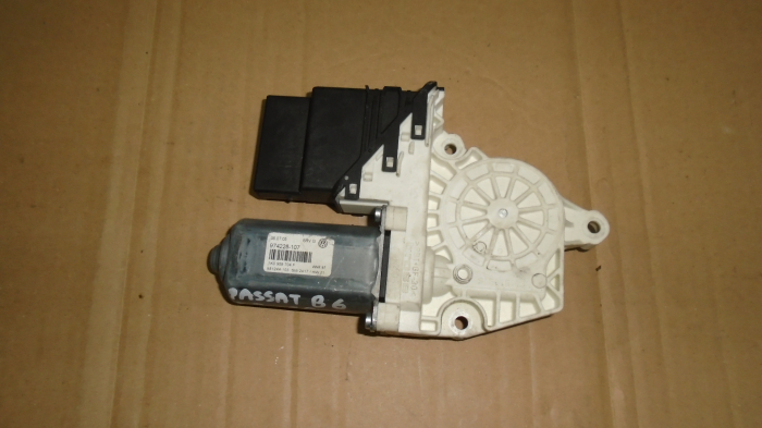 Motoras macara spate dreapta pentru Volkswagen Passat B6, cod 1K0959704F [2]