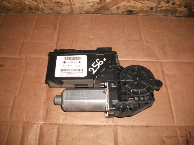 Motoras macara spate dreapta pentru Volkswagen Phaeton , cod 3D0959704E [1]