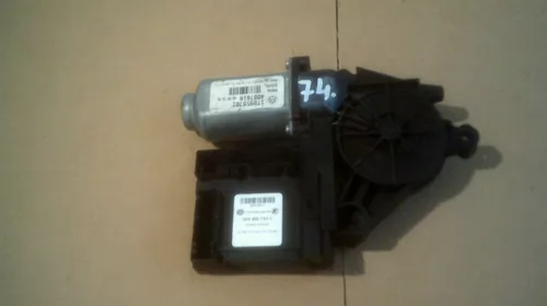 Motoras macara spate dreapta pentru Volkswagen TOURAN 1T, cod 1T0959701 [2]