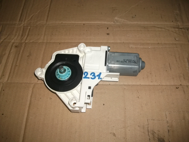 Motoras macara spate stanga pentru audi a5 8t, cod 8K0959801A [1]