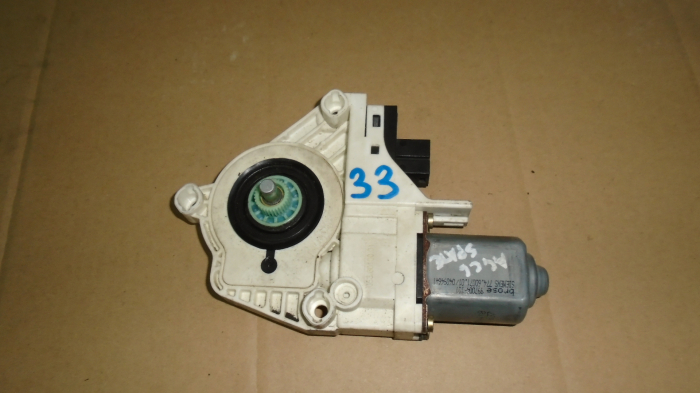 Motoras macara spate stanga pentru Audi A6C6 , cod 4F0959802A [1]