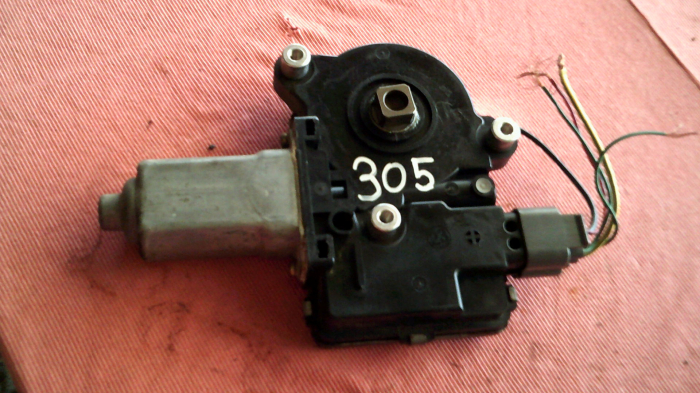 Motoras macara spate stanga pentru MITSUbishi PAJERO V60, cod MR436869 [1]