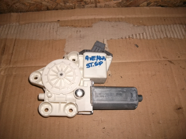 Motoras macara spate stanga pentru Toyota AVENSIS t250, cod 69840-05100 [2]