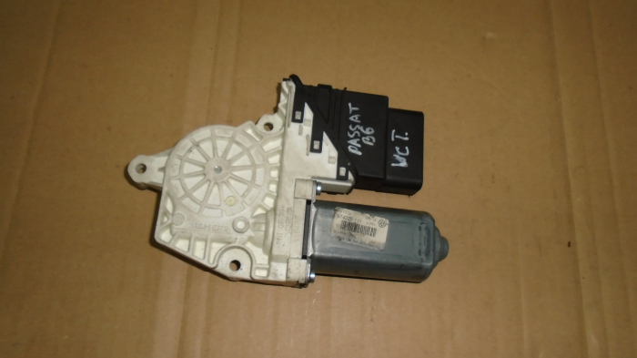 Motoras macara spate stanga pentru Volkswagen Passat B6, cod 3C9959703 [2]