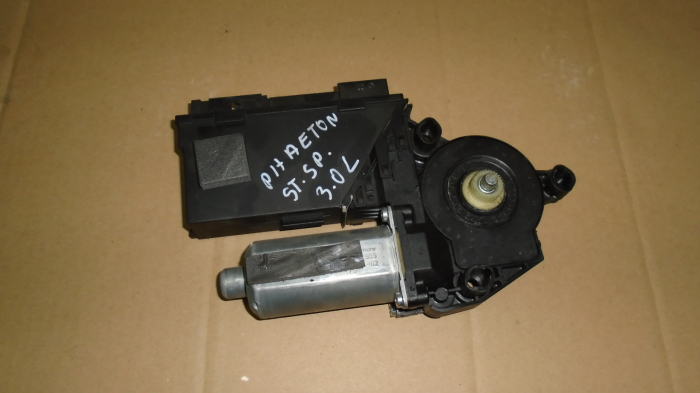 Motoras macara spate stanga pentru Volkswagen Phaeton , cod 3D0959703D [2]