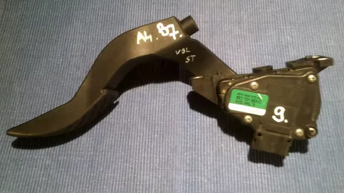 Pedala pentru Audi A4 B7, motorizare 2.0 diesel, cod 8E1721523C [1]