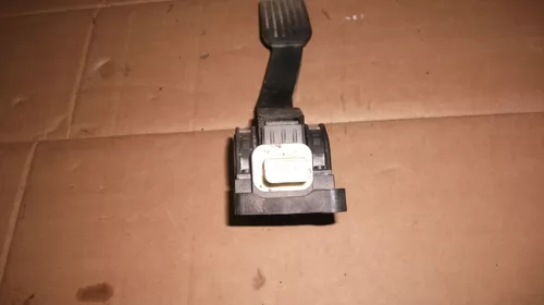 Pedala pentru Toyota Aygo AB10, motorizare 1.4 diesel, cod 78010-YV010 [2]