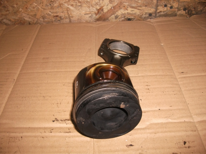 Piston cu biela pentru BMW Seria 5 E60, motorizare 3.0 diesel, cod 84L93 [2]