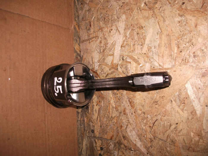 Piston cu biela pentru Lexus IS220 XE20, motorizare 2.2 diesel, cod 86L78 [3]