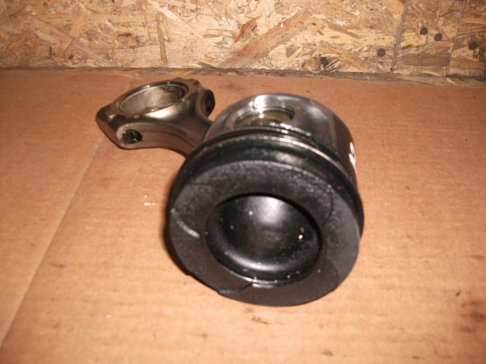 Piston cu biela pentru Lexus IS220 XE20, motorizare 2.2 diesel, cod 86L78 [4]