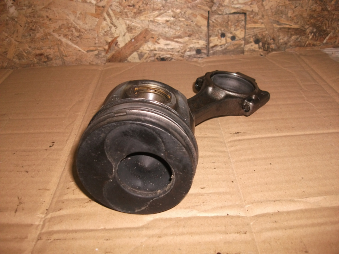 Piston cu biela pentru Volkswagen Sharan 7M, motorizare 1.9 diesel, cod 038G [2]
