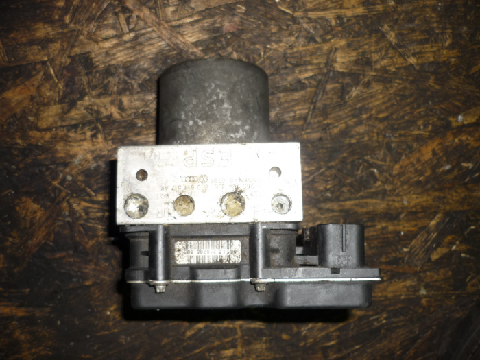 Pompa ABS pentru Audi A4 B7, cod 0265950474 , 8E0614517AK , 8E0614517D [2]