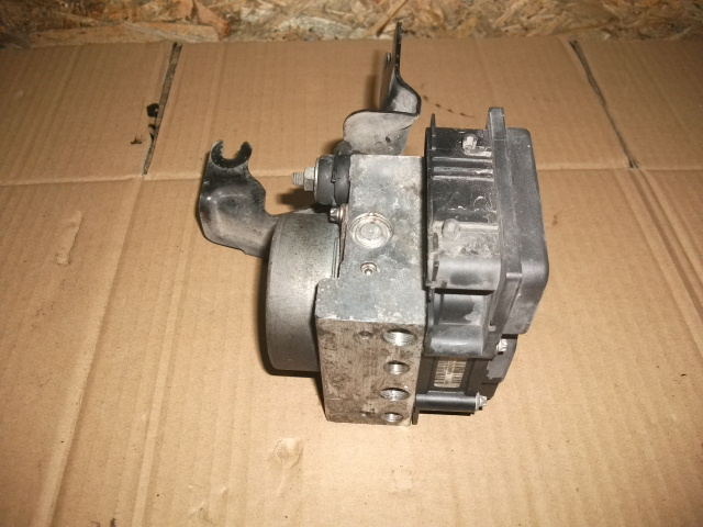 Pompa ABS pentru Nissan Note E11, cod 0265231732, 0265800518, 476609U100 [2]