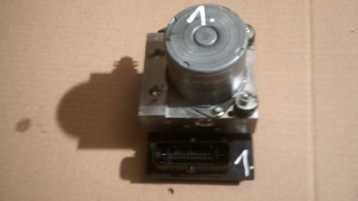 Pompa ABS pentru Peugeot 308 I, motorizare 1.6 diesel, cod 0265951218 , 9666229480 [2]