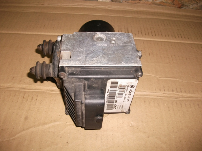 Pompa ABS pentru Volkswagen Passat B6, cod 16420501 [3]
