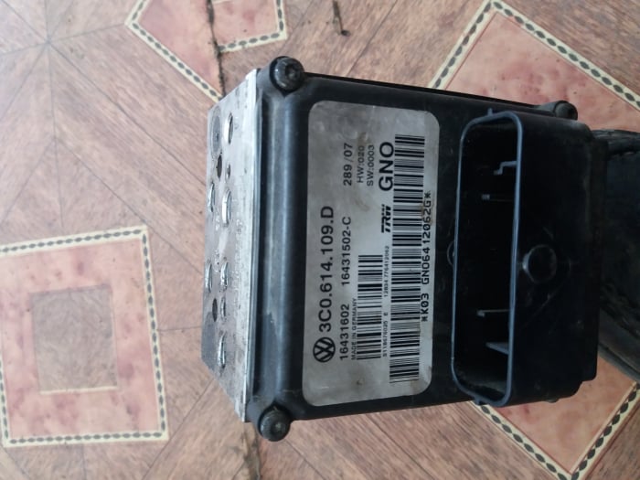 Pompa ABS pentru Volkswagen Passat B6, cod 16431602 [1]