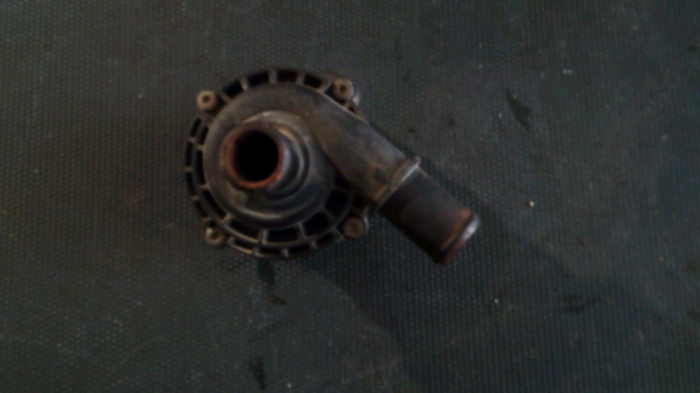Pompa recirculare apa Nissan Qashqai J10 , MOTOR 2.0dci, an 2006-2010 COD 0392023015 [2]