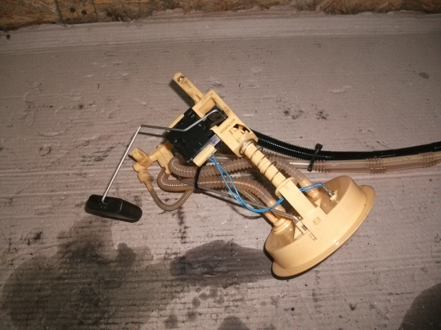 Pompa de alimentare pentru BMW Seria 1 E87, motorizare 2.0 diesel, cod A2C53216247 [2]