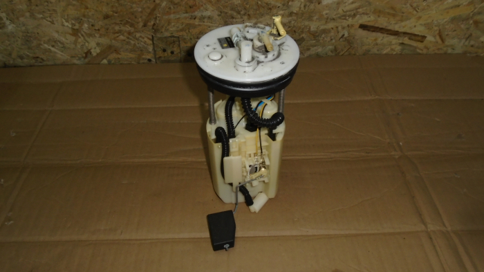 Pompa de alimentare pentru Honda Jazz GD/GE, motorizare 1.4 benzina, cod 101961-7331 [2]