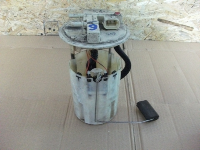 Pompa de alimentare pentru Renault Laguna 2, motorizare 1.5 diesel, cod 8200004958 [2]