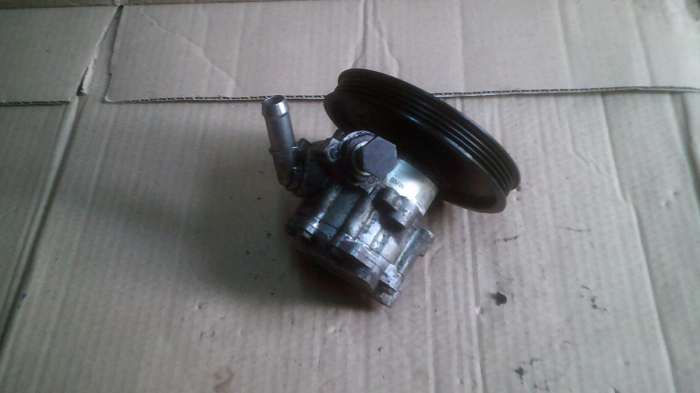 Pompa servodirectie pentru BMW Seria 3 E91, cod 7692974 [3]