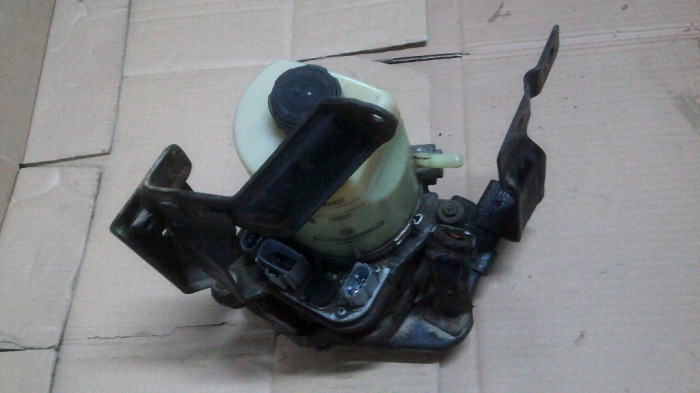 Pompa servodirectie pentru Ford Kuga 1, motorizare 2.0 diesel, cod 4M513K514CA [3]