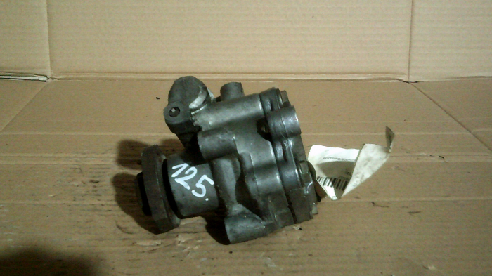 Pompa servodirectie pentru Seat Ibiza 6K, motorizare 1.9 diesel, cod 6N0422154F [1]
