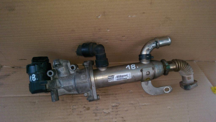 Racitor gaze pentru Peugeot 407 , motorizare 2.0 diesel, cod 9645689780   ,   9645689680 [1]