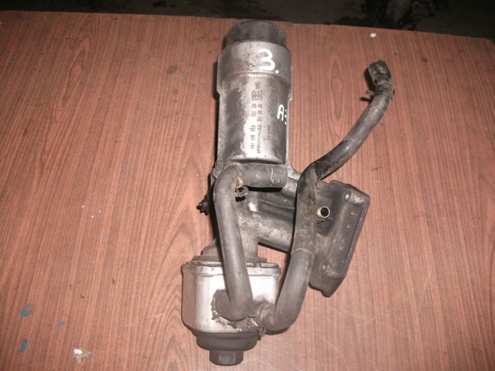 Racitor ulei pentru Audi A3 8P, motorizare 1.9 diesel, cod 038115389C [1]