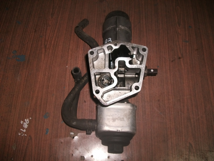 Racitor ulei pentru Audi A3 8P, motorizare 1.9 diesel, cod 038115389C [2]