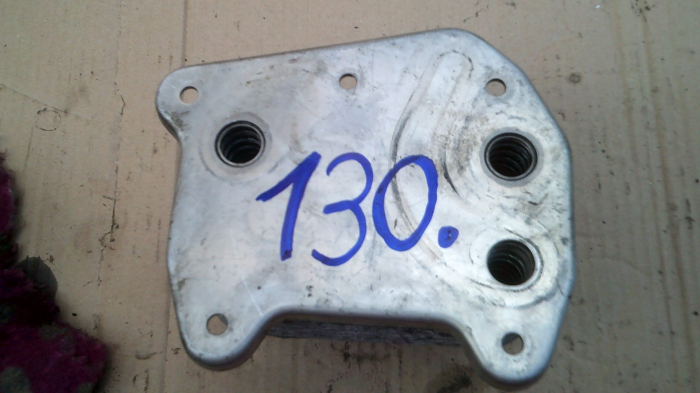 Racitor ulei pentru Mercedes C-Class W203, motorizare 2.2 diesel, cod A6121880301 [1]