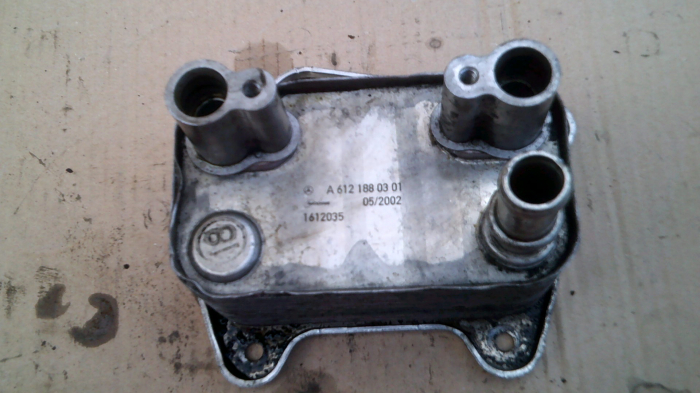 Racitor ulei pentru Mercedes C-Class W203, motorizare 2.2 diesel, cod A6121880301 [2]