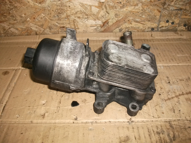 Racitor ulei pentru Peugeot 407 , motorizare 2.0 diesel, cod 9656830180 [2]