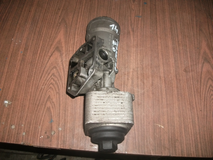 Racitor ulei pentru Volkswagen Passat B6, motorizare 2.0 diesel, cod 045115389J [1]