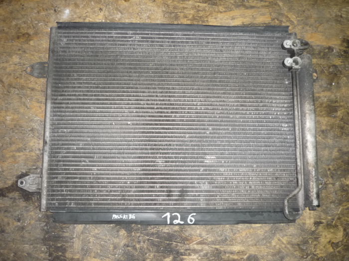 Radiator pentru VOLKswagen passat B6, motorizare 2.0 DIESEL, cod 3C0820411C [1]