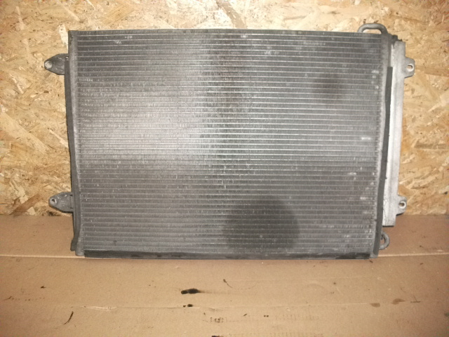 Radiator pentru VOLKswagen passat B6, motorizare 2.0 DIESEL, cod 3C0820411C [2]